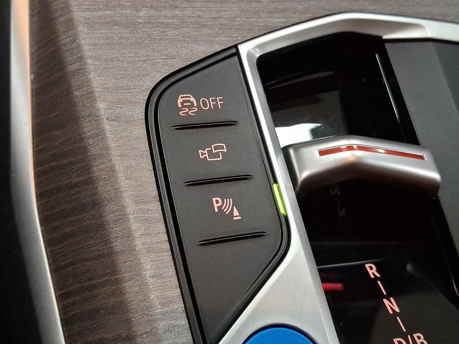 Used 2025 BMW i4 xDrive40i w/ Premium Package image 18