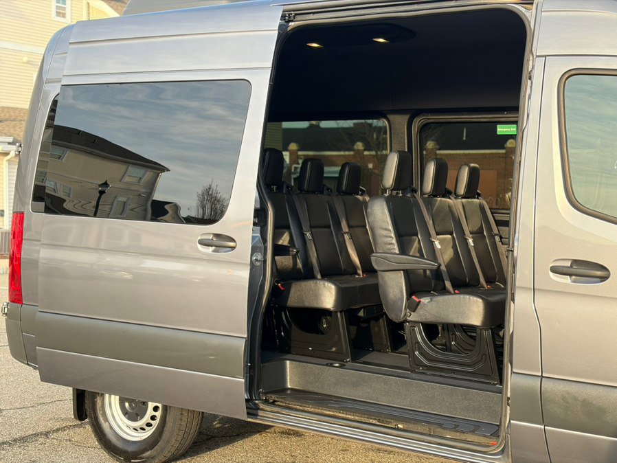 Used 2023 Mercedes-Benz Sprinter 2500 image 15