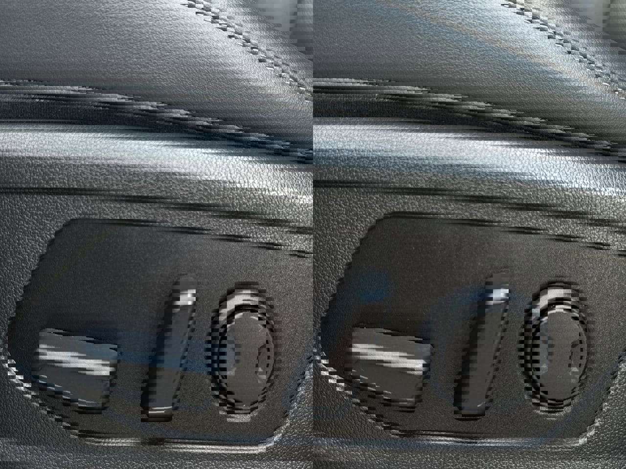 Used 2022 Kia Sorento S image 13