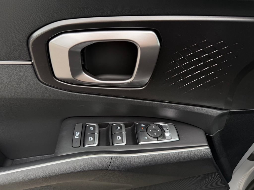 New 2026 Kia Sorento S FWD image 16
