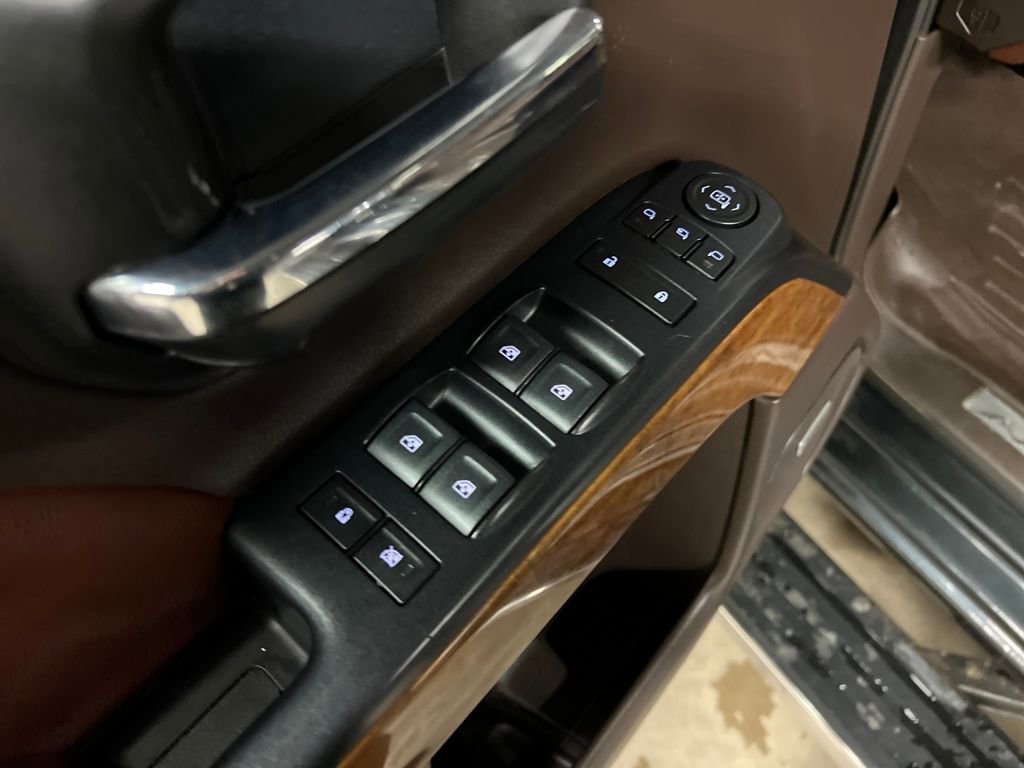 Certified 2018 Chevrolet Silverado 1500 High Country image 16