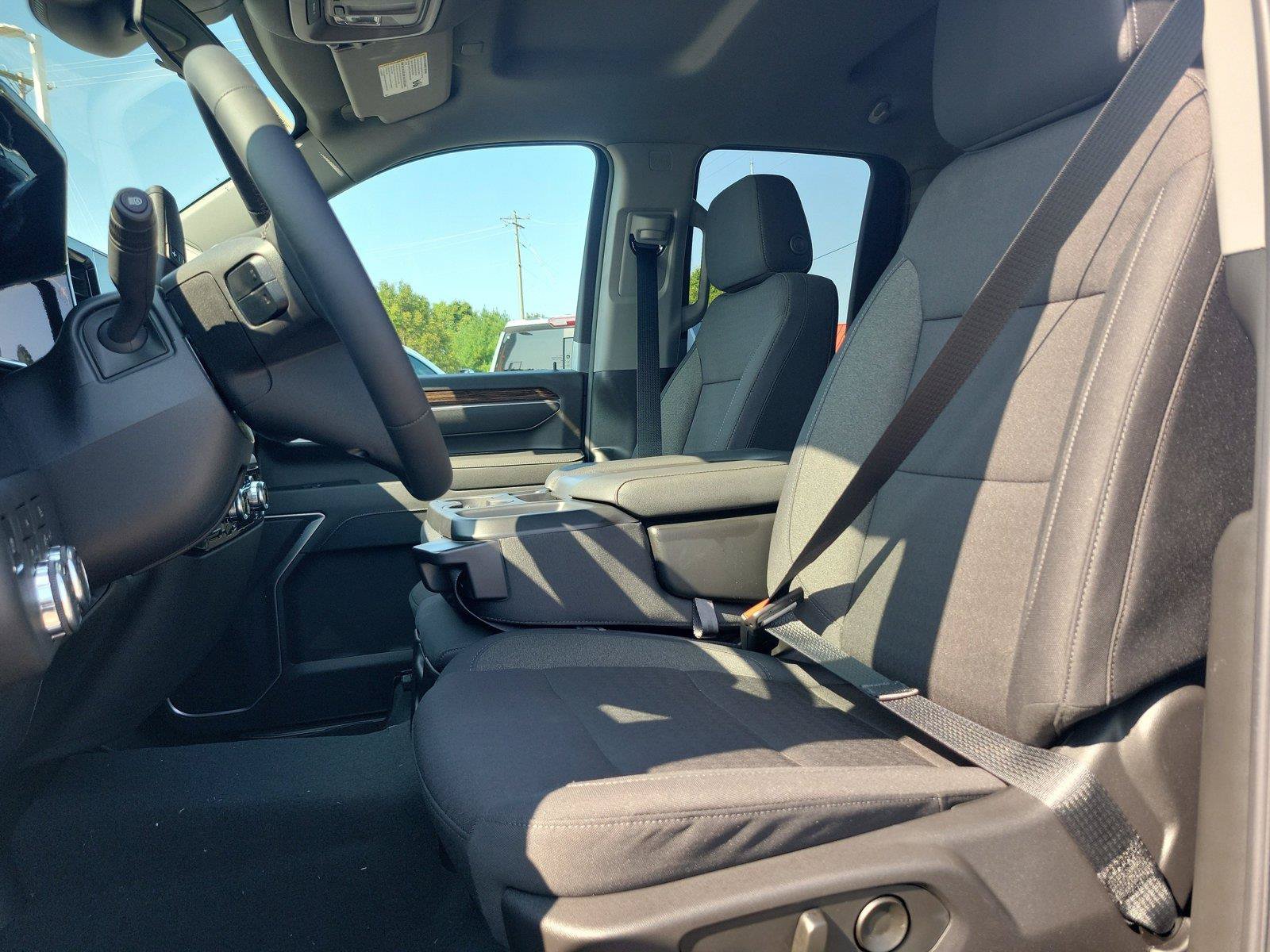 New 2026 GMC Sierra 2500 SLE w/ SLE Value Package; AWD/4WD image 20