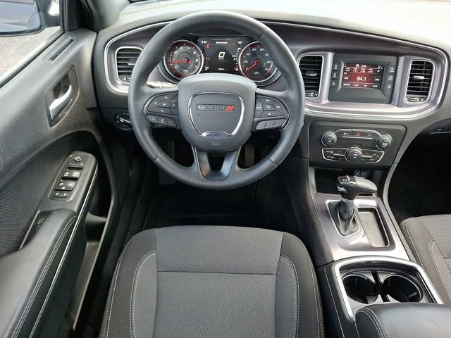 Used 2016 Dodge Charger SE RWD image 16