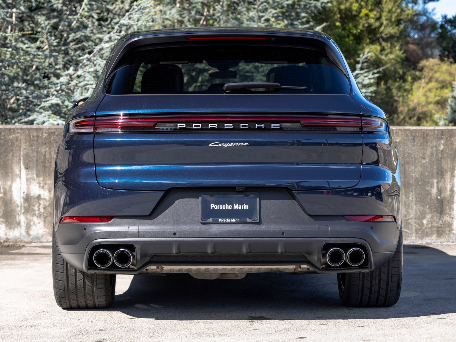 Certified 2025 Porsche Cayenne AWD/4WD image 10