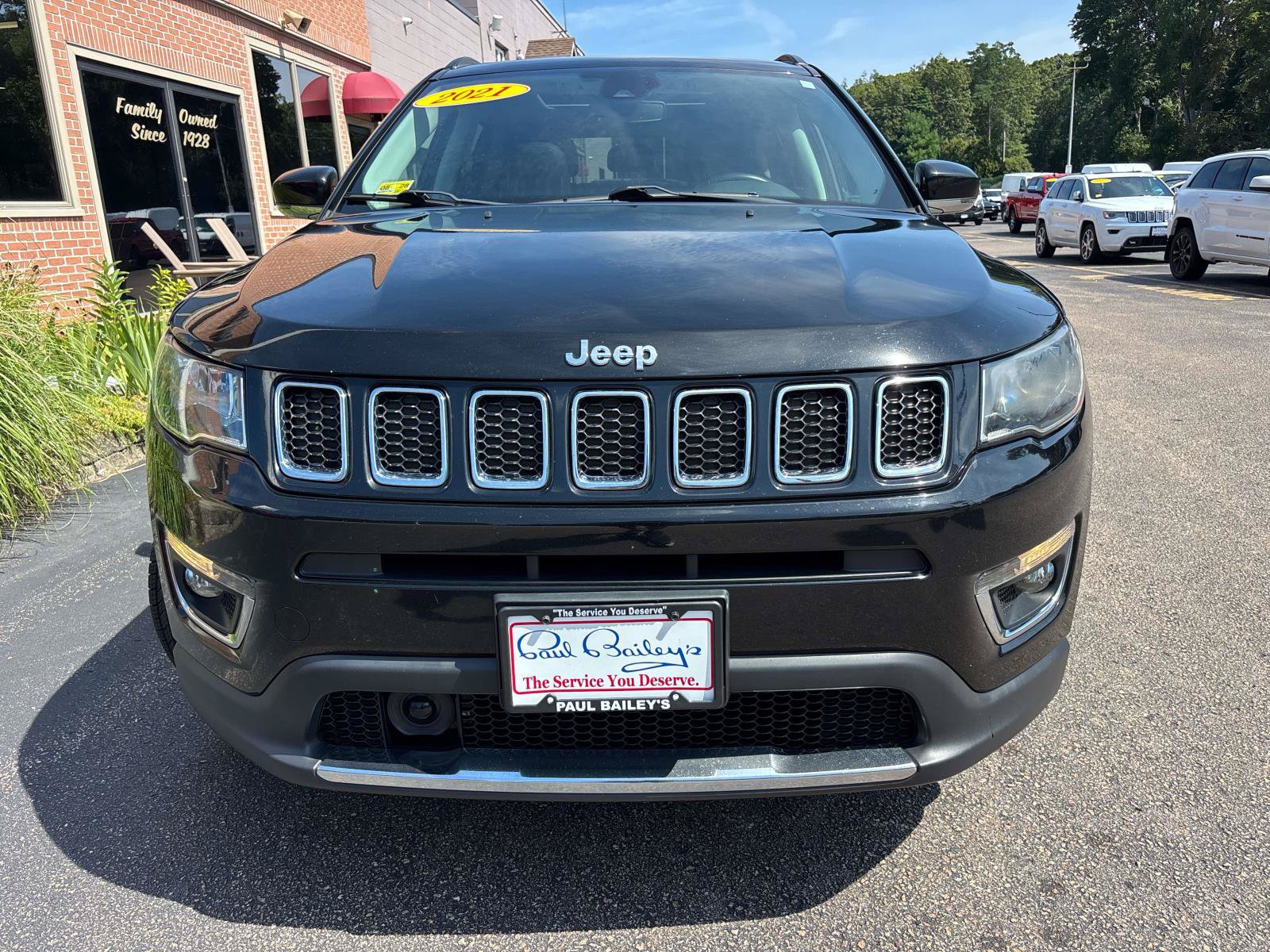 Used 2021 Jeep Compass Limited w/ Sun and Sound Group AWD/4WD image 2