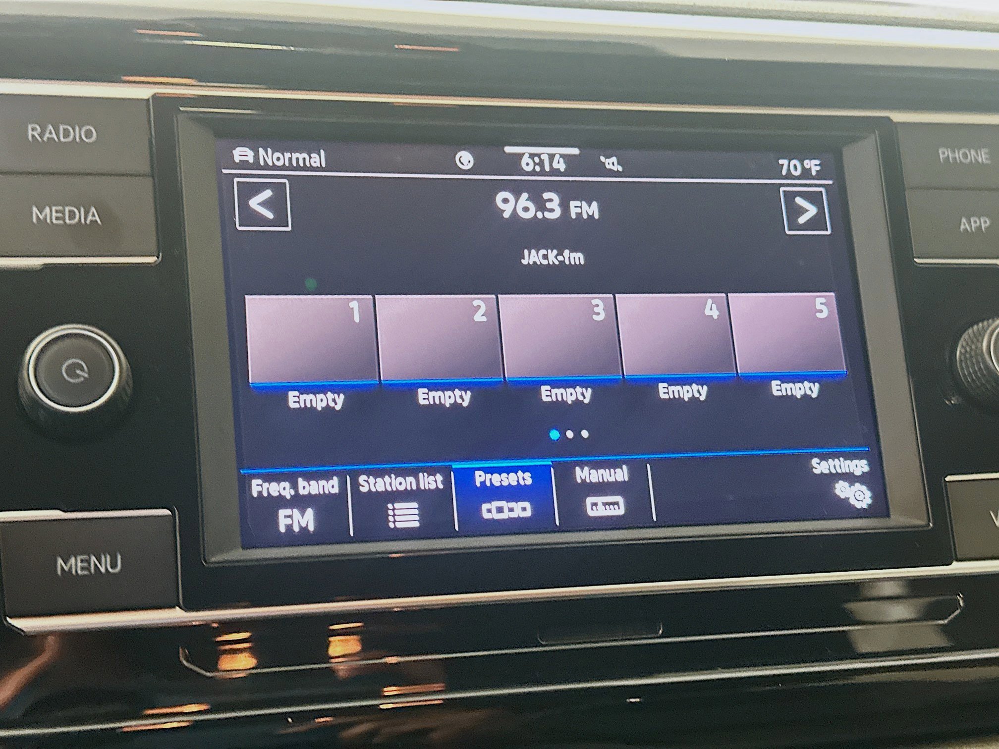 Used 2024 Volkswagen Taos S image 21