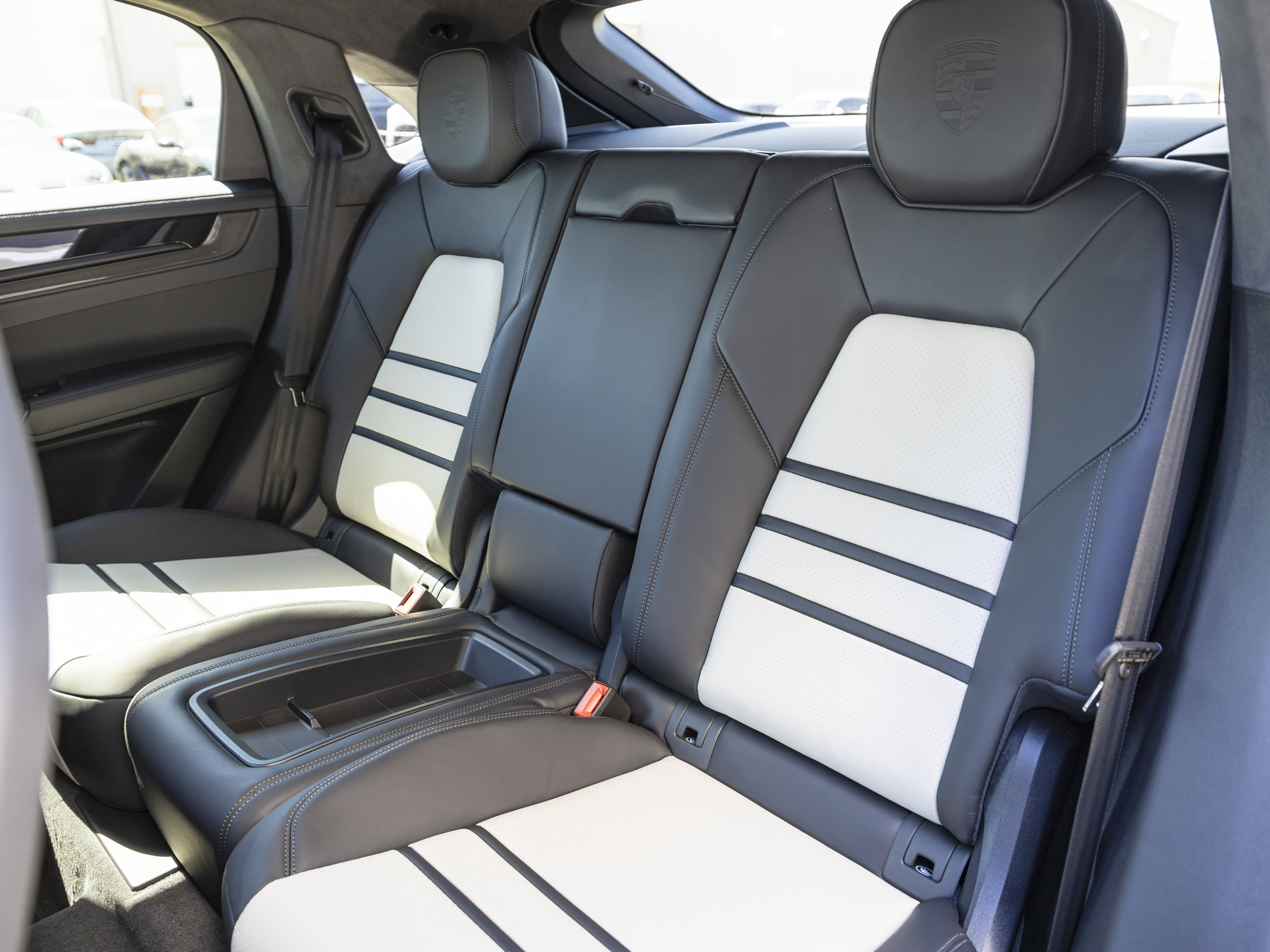 New 2026 Porsche Cayenne Turbo GT image 40