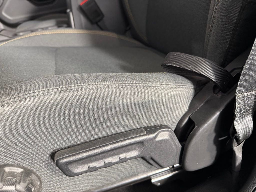 Used 2024 Jeep Wrangler Unlimited w/ Convenience Group image 23