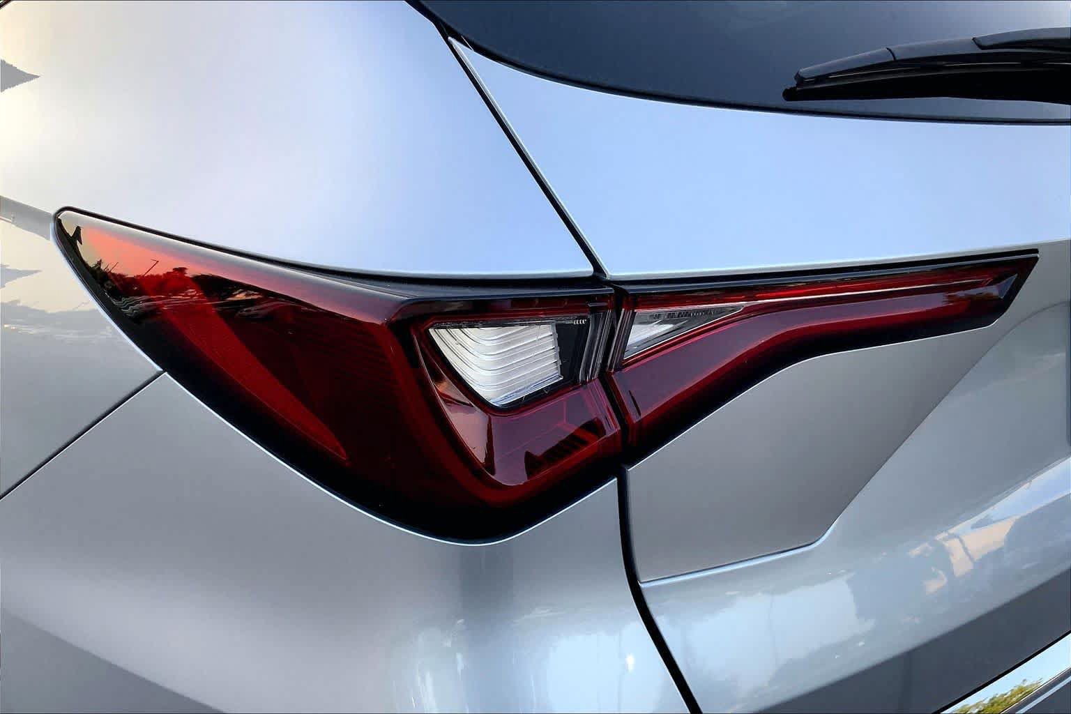 Used 2026 Acura MDX w/ Technology Package FWD image 28