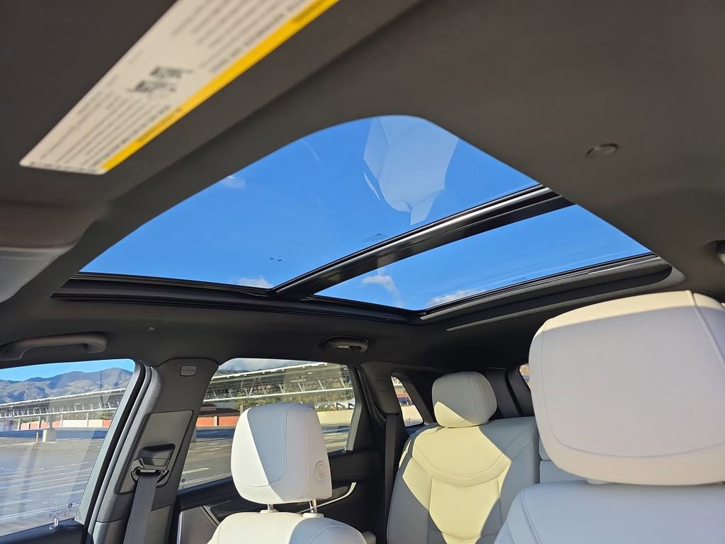 Certified 2023 Cadillac XT5 Sportv w/ Technology Package image 19