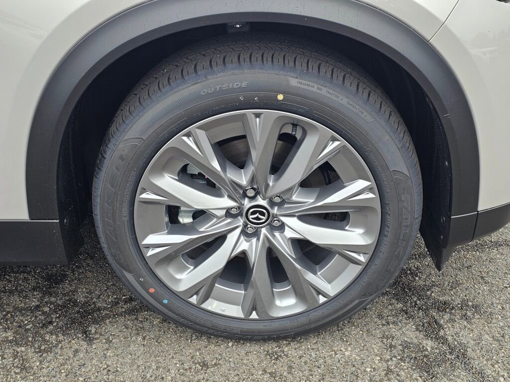 New 2026 MAZDA CX-90 Plug-In Hybrid w/ Preferred image 33