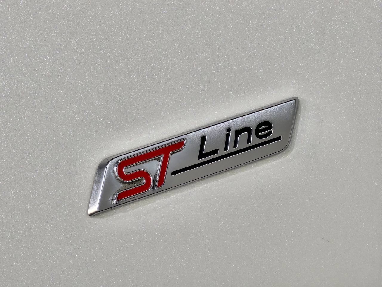 Used 2023 Ford Escape ST-Line Select w/ Tech Pack #2 image 3