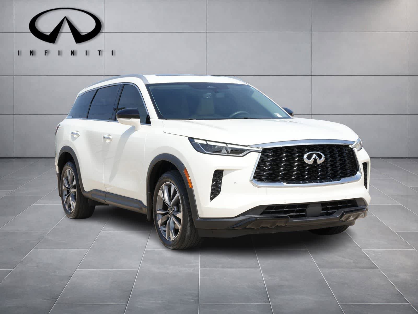 Certified 2024 INFINITI QX60 Luxe FWD image 3