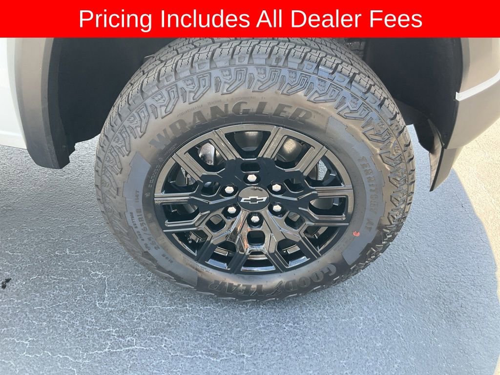 Used 2026 Chevrolet Colorado Trail Boss AWD/4WD image 24
