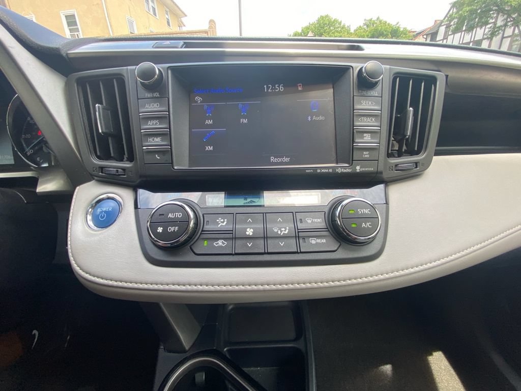 Used 2016 Toyota RAV4 Limited AWD/4WD image 21