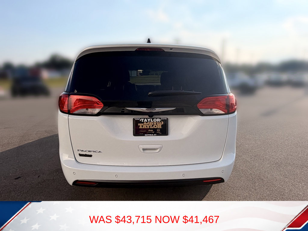 New 2027 Chrysler Pacifica LX FWD image 8