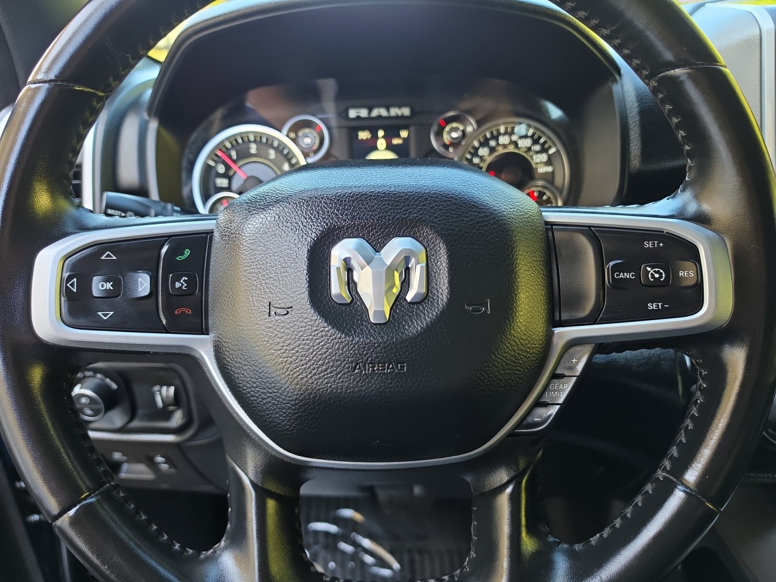 Used 2022 RAM 1500 Big Horn AWD/4WD image 12