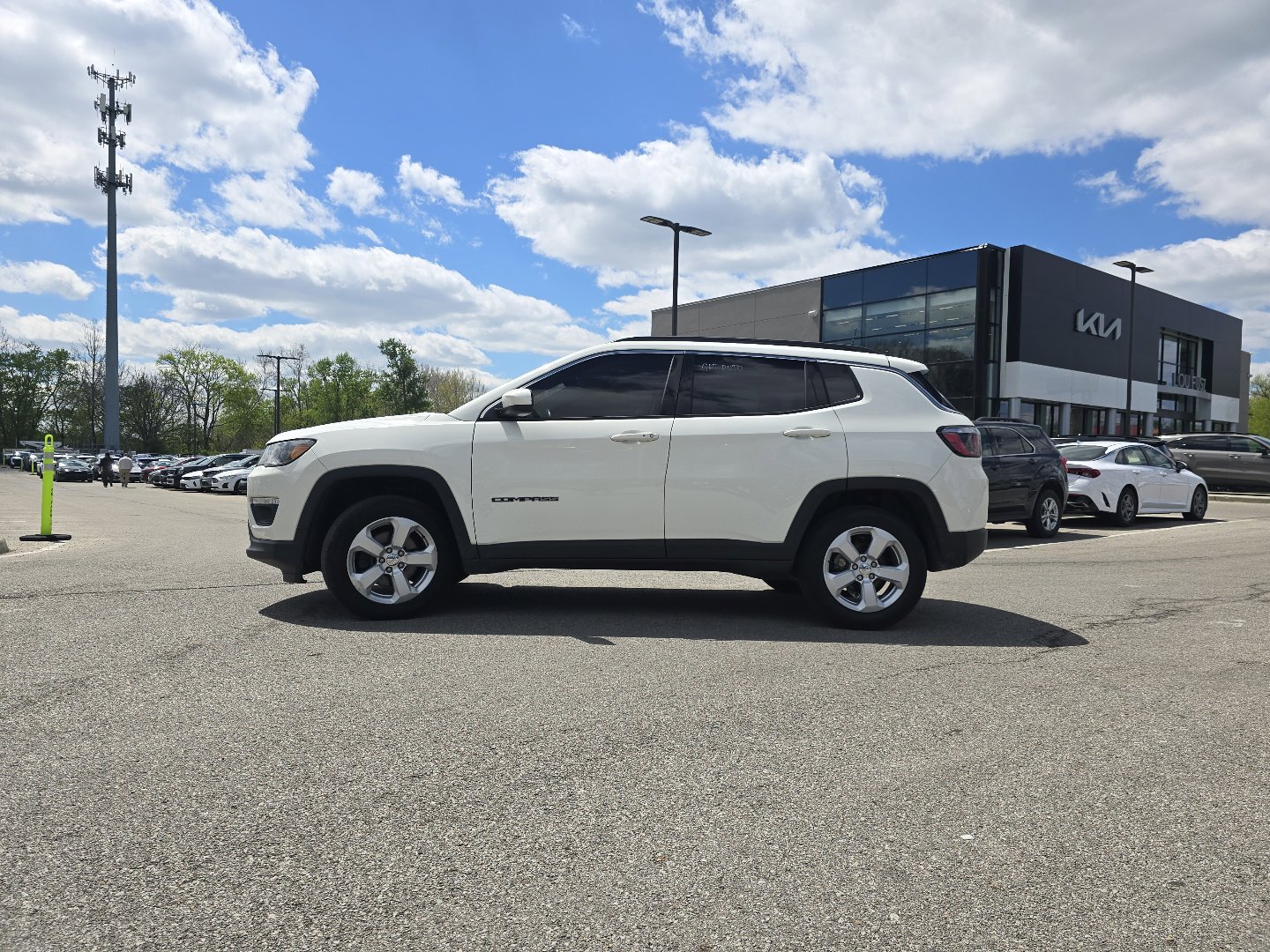 Used 2018 Jeep Compass Latitude w/ Popular Equipment Group AWD/4WD image 13