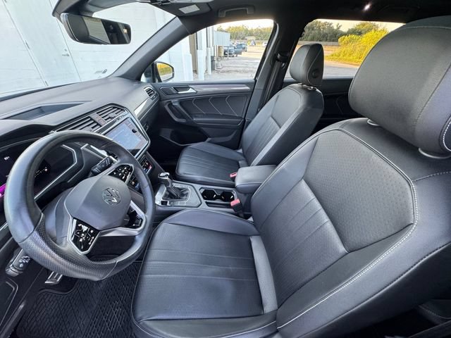 Used 2022 Volkswagen Tiguan SE R-Line FWD image 28
