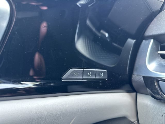 Certified 2023 Kia Carnival SX Prestige FWD image 51