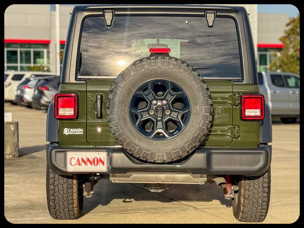 Used 2023 Jeep Wrangler Unlimited Sport AWD/4WD image 9