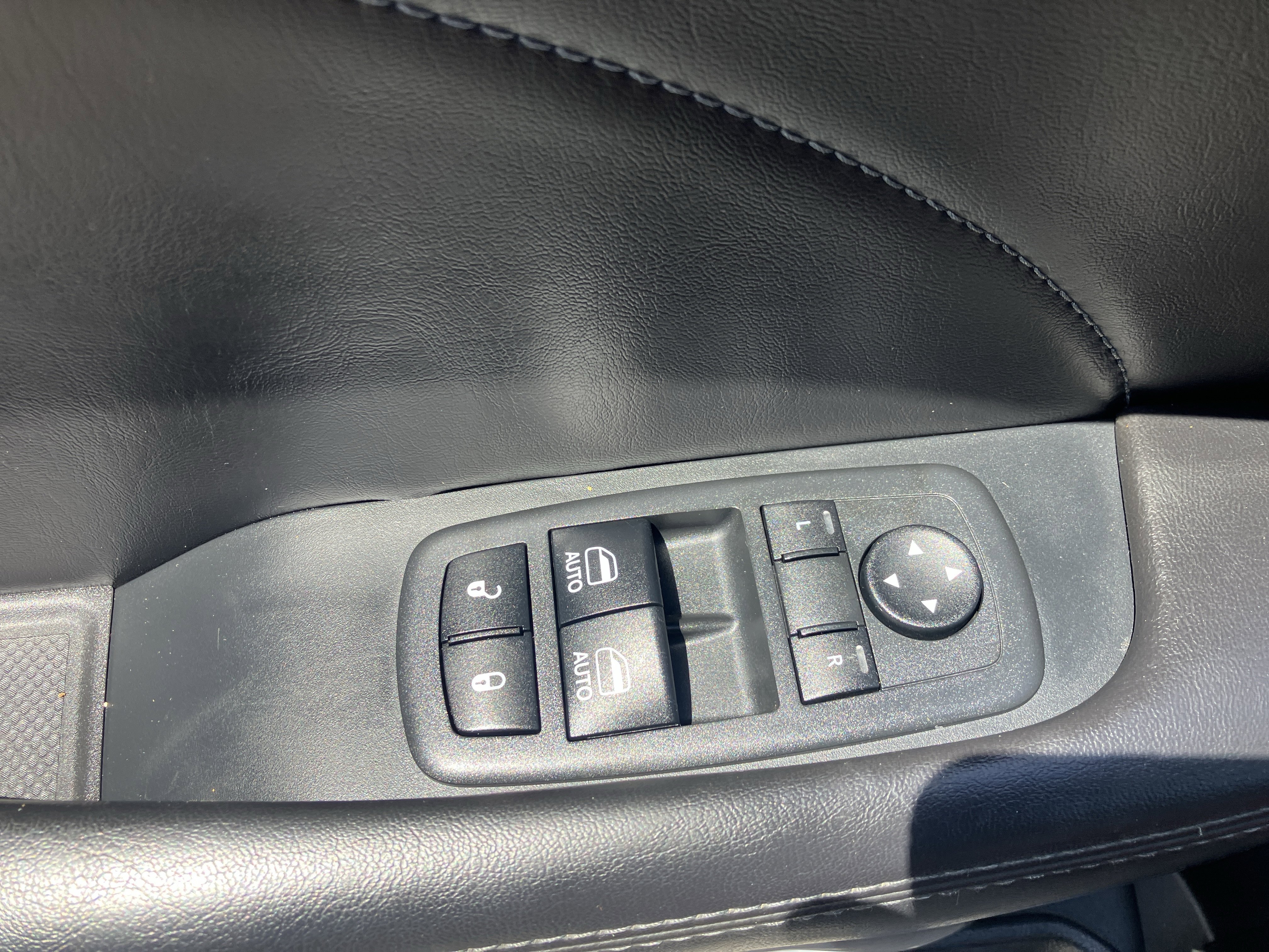 Used 2018 Dodge Challenger SXT Plus RWD image 13
