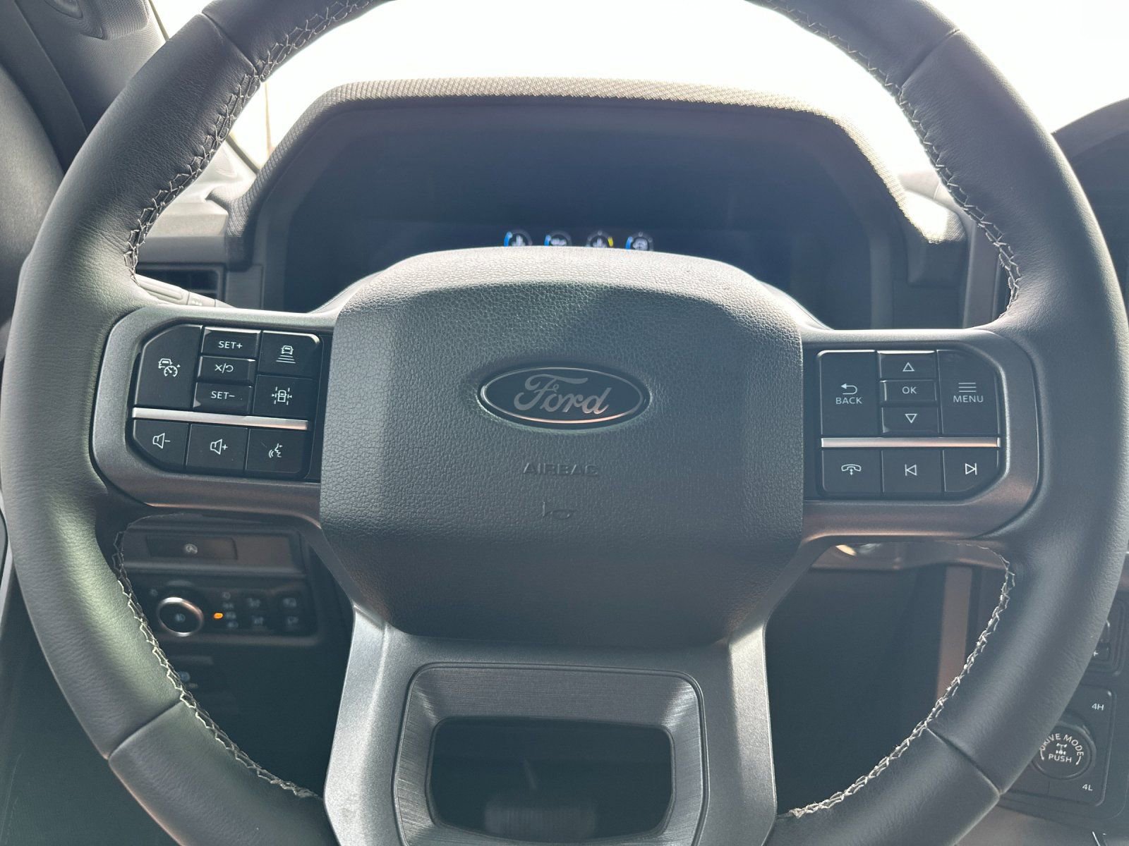 Used 2025 Ford F150 XLT w/ Equipment Group 302A MID image 27