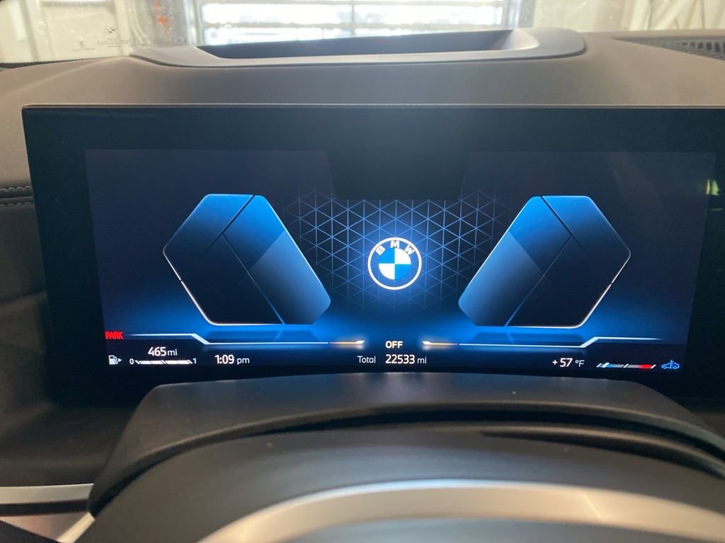 Certified 2025 BMW X7 xDrive40i w/ M Sport Package image 20