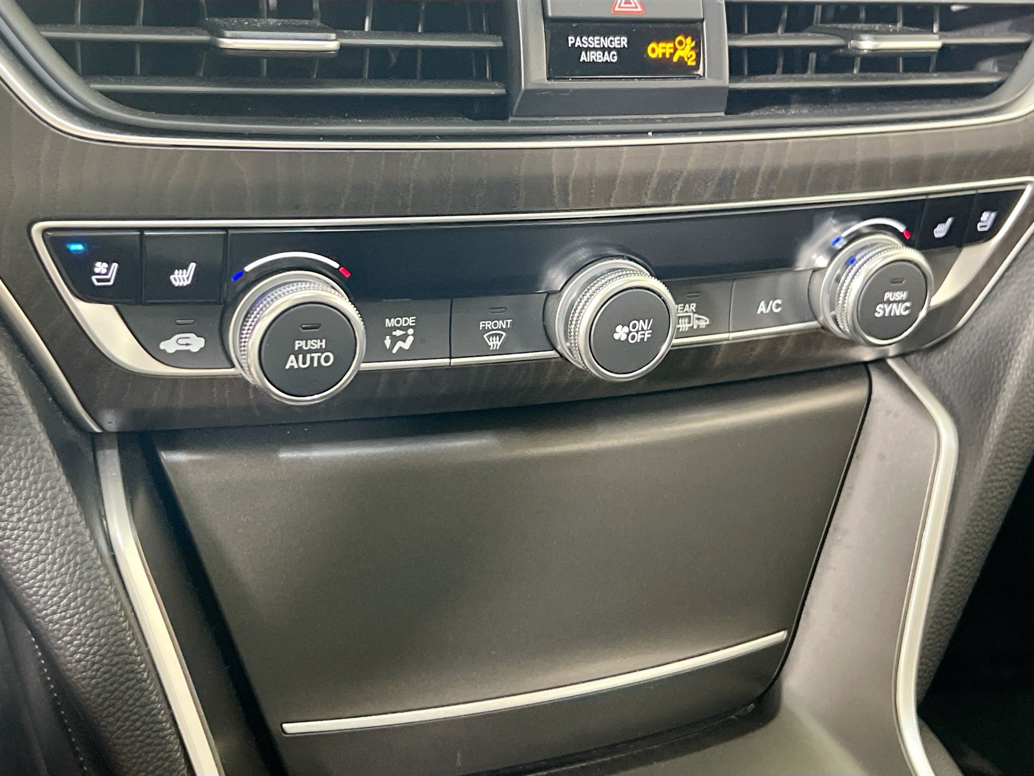 Used 2021 Honda Accord Touring image 16