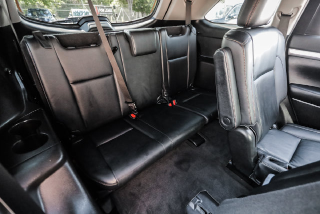 Used 2019 Toyota Highlander XLE AWD/4WD image 61