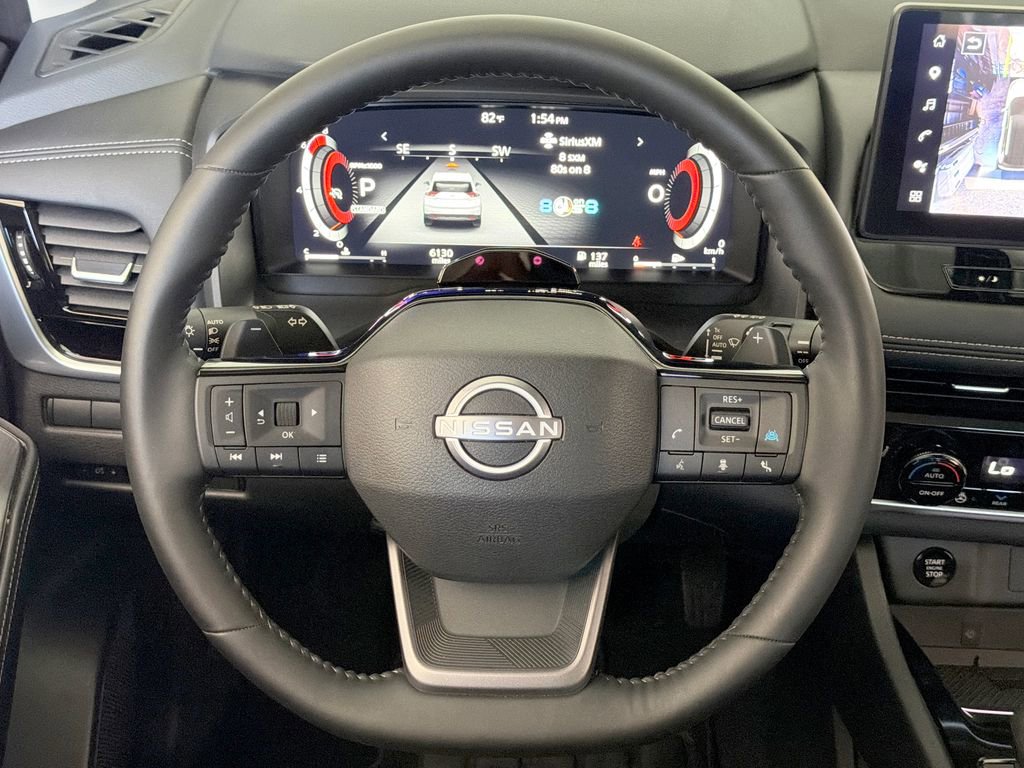 Used 2025 Nissan Rogue SL w/ Tech Package FWD image 4
