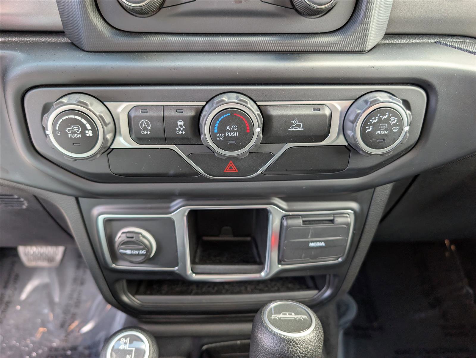 Used 2021 Jeep Gladiator Sport image 21