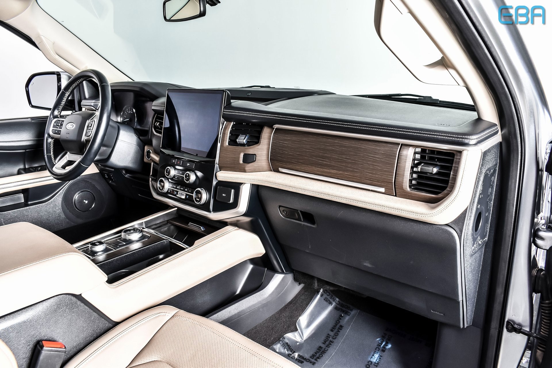 Used 2024 Ford Expedition Limited image 25