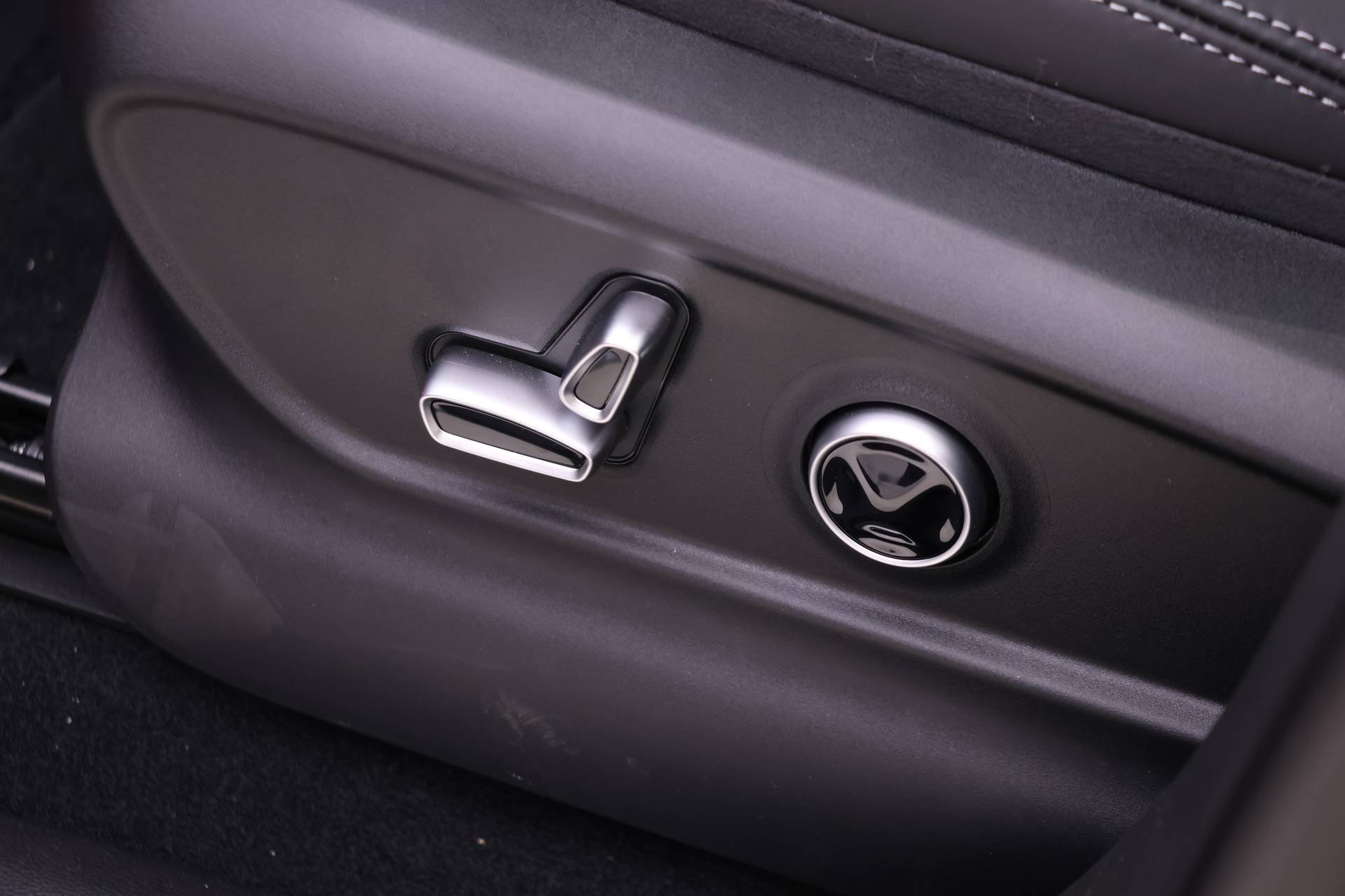 New 2025 Maserati Grecale GT image 14