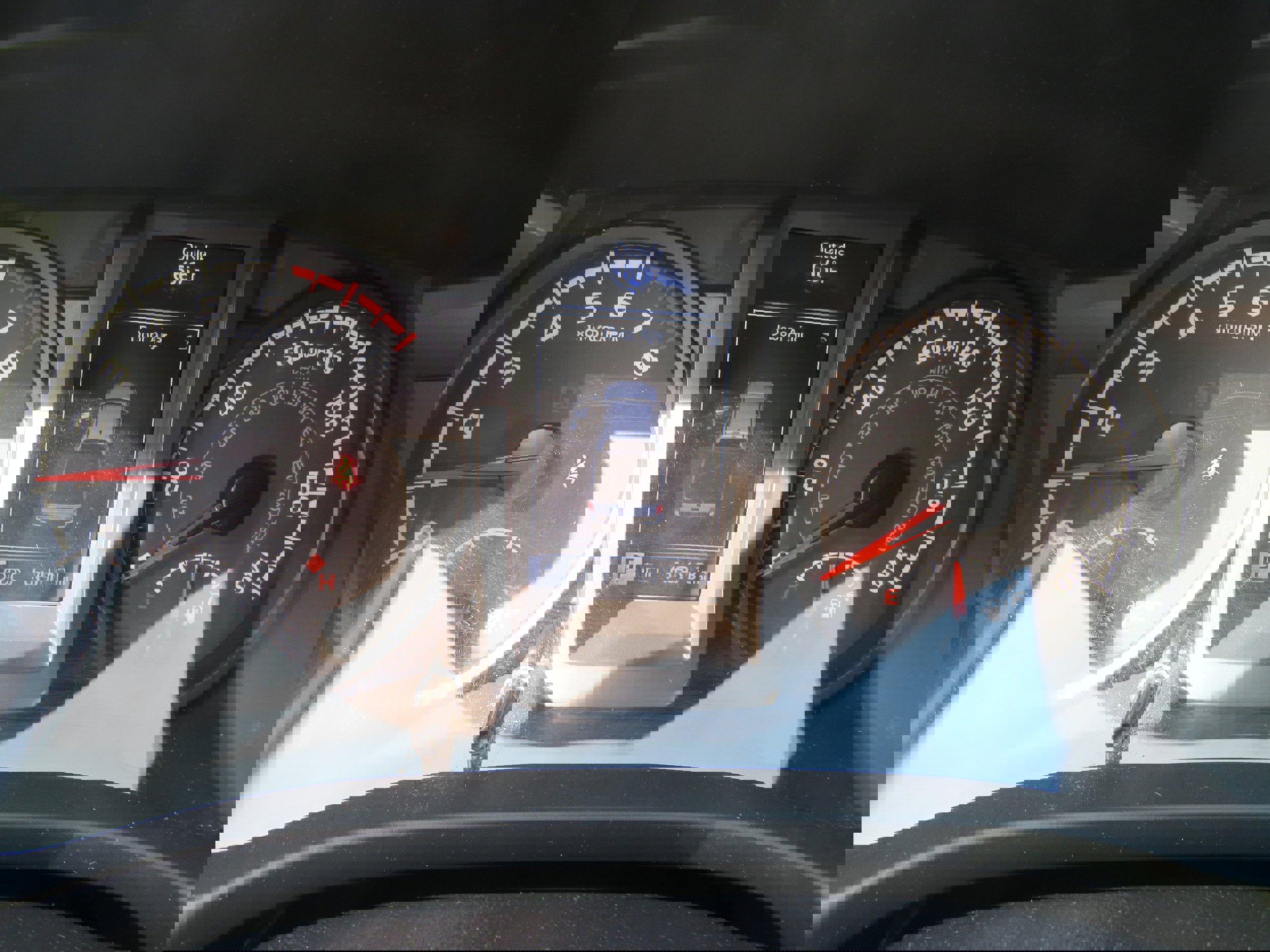 Used 2023 Toyota Tacoma SR image 15