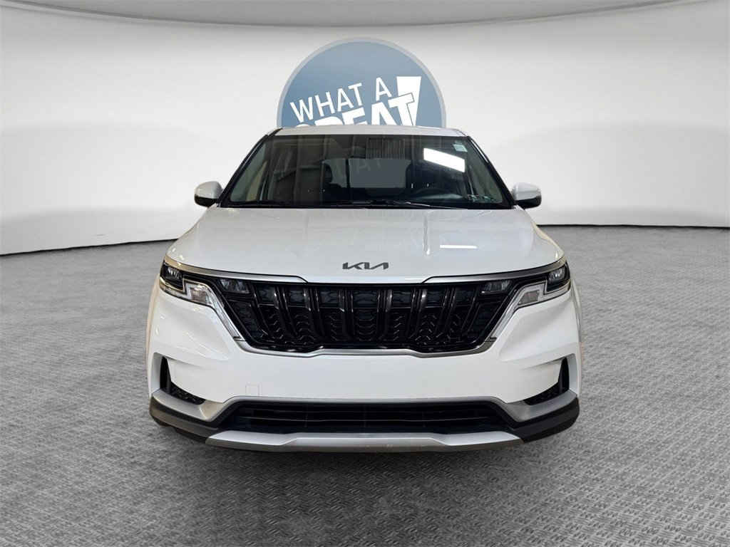 Used 2023 Kia Carnival LX image 9