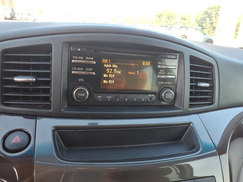 Used 2013 Nissan Quest SV FWD image 12