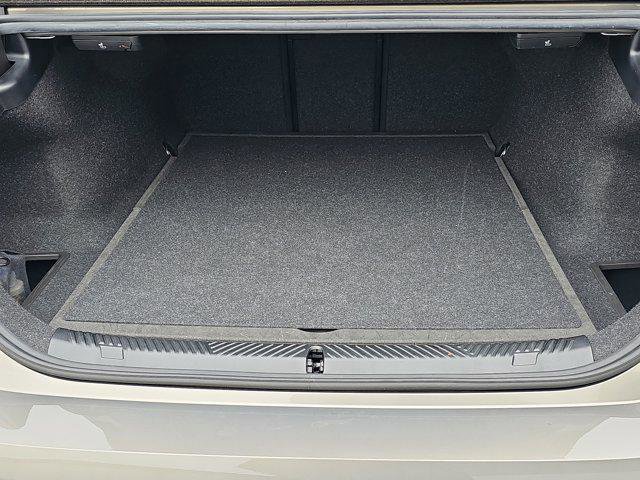 Used 2024 BMW 530i w/ Convenience Package image 12