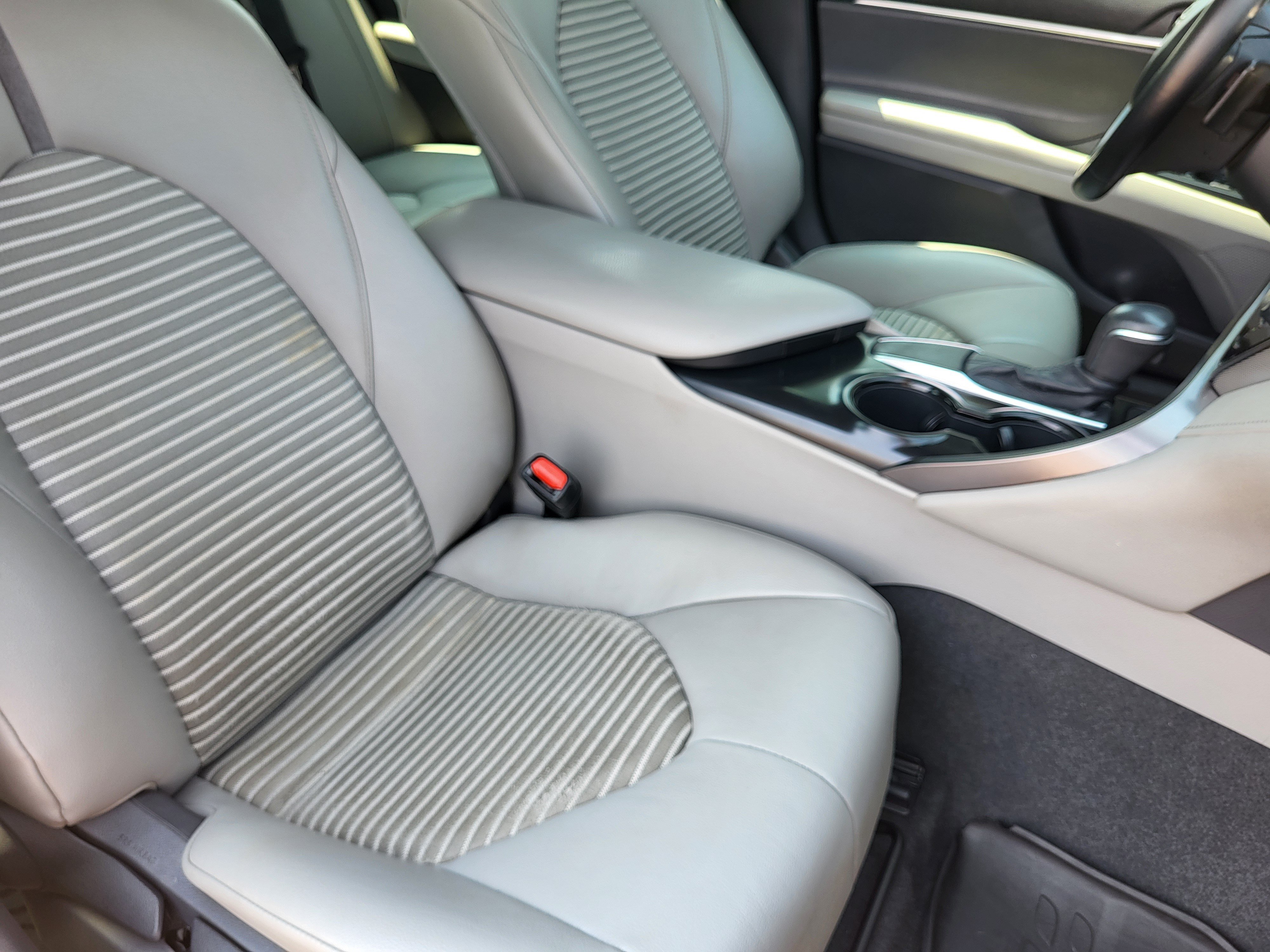 Certified 2019 Toyota Camry SE w/ Convenience Package FWD image 11
