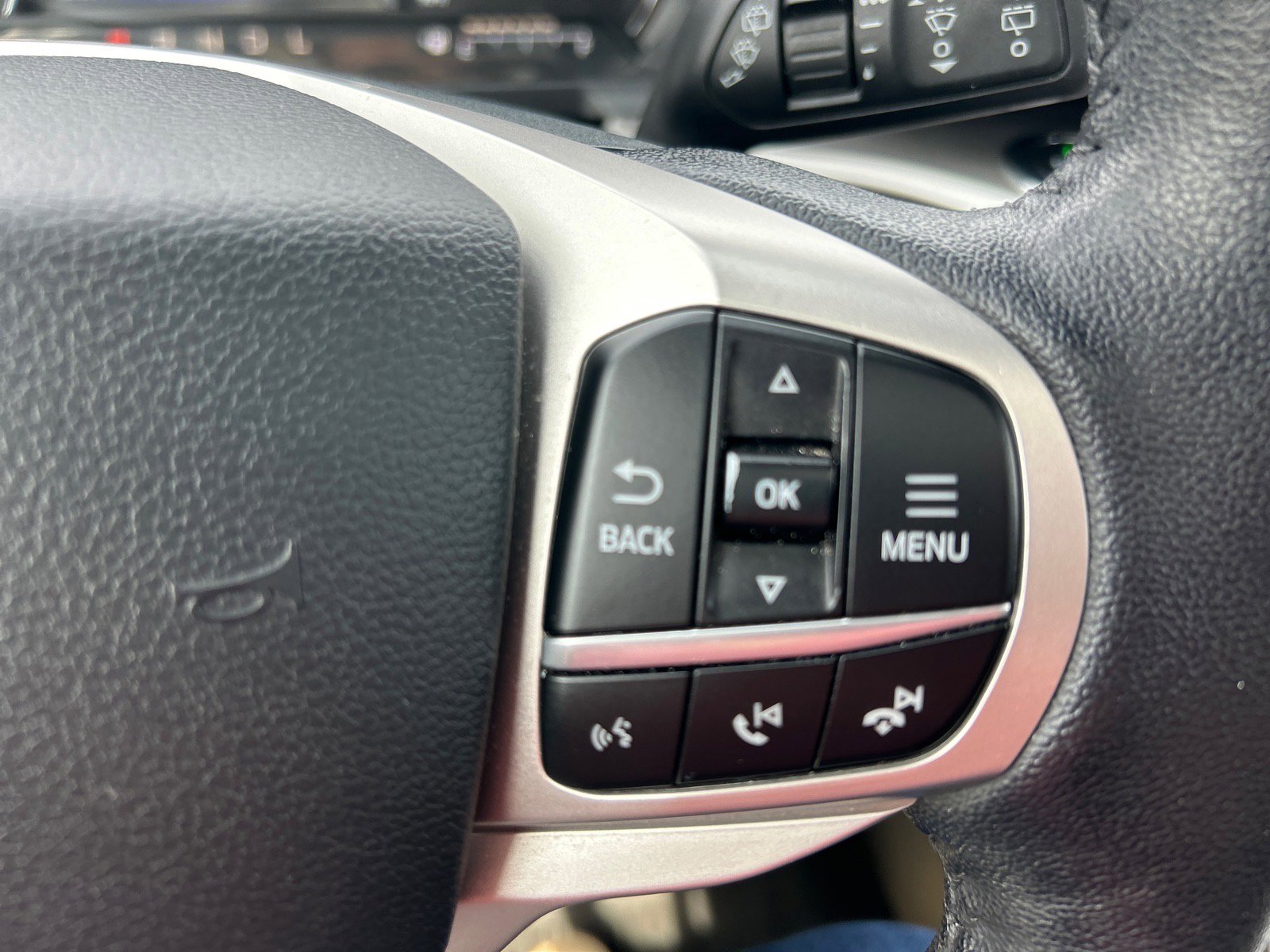 Certified 2021 Ford Explorer XLT w/ Equipment Group 202A image 26