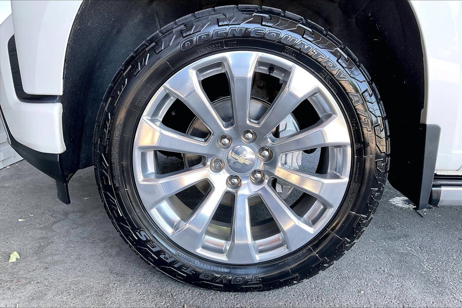Used 2021 Chevrolet Silverado 1500 High Country AWD/4WD image 26