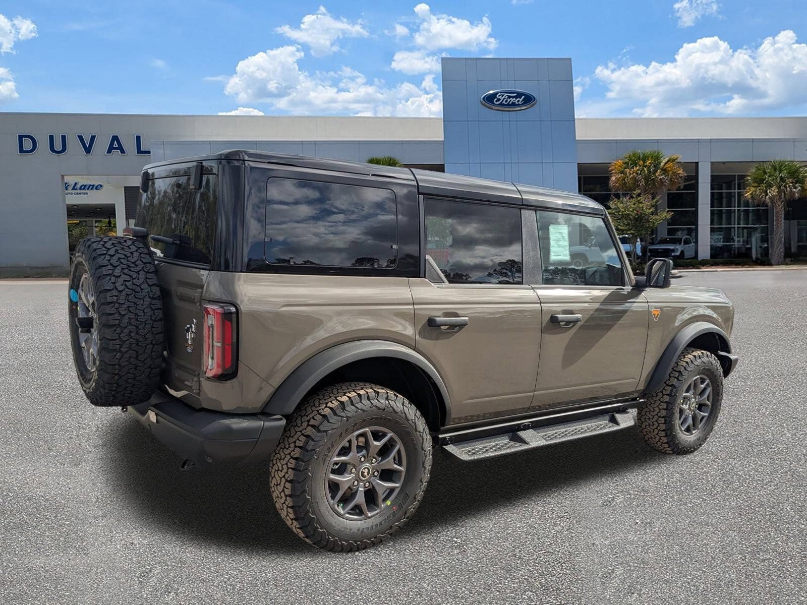 New 2025 Ford Bronco Badlands AWD/4WD image 4