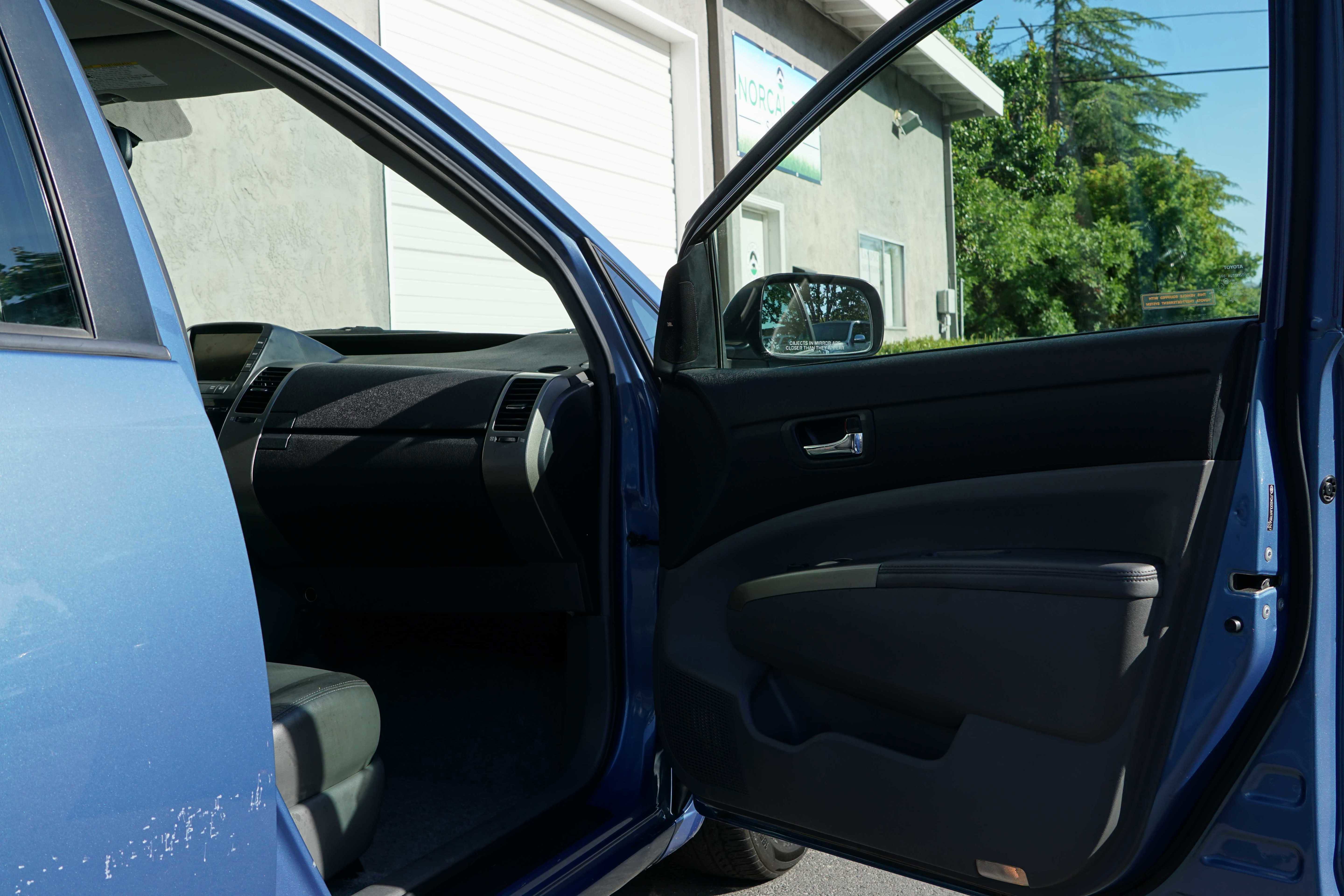 Used 2009 Toyota Prius Touring FWD image 30