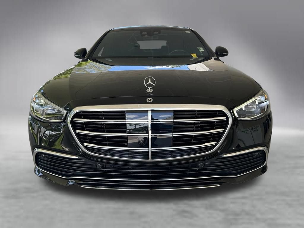 Used 2022 Mercedes-Benz S 580 4MATIC Sedan w/ Rear Seat Package image 14