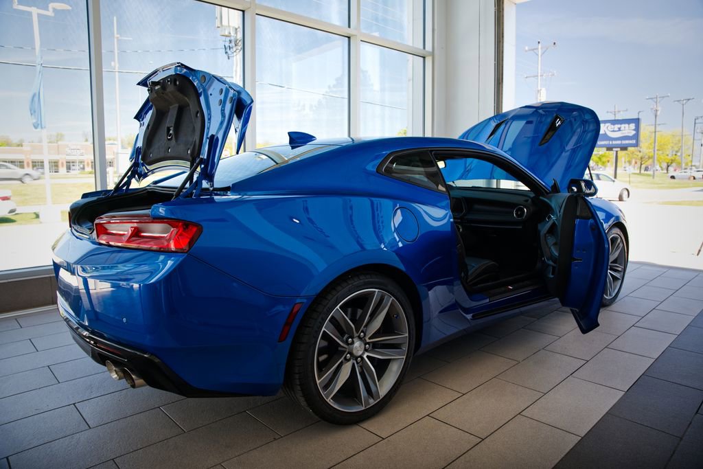 Used 2016 Chevrolet Camaro SS RWD image 29