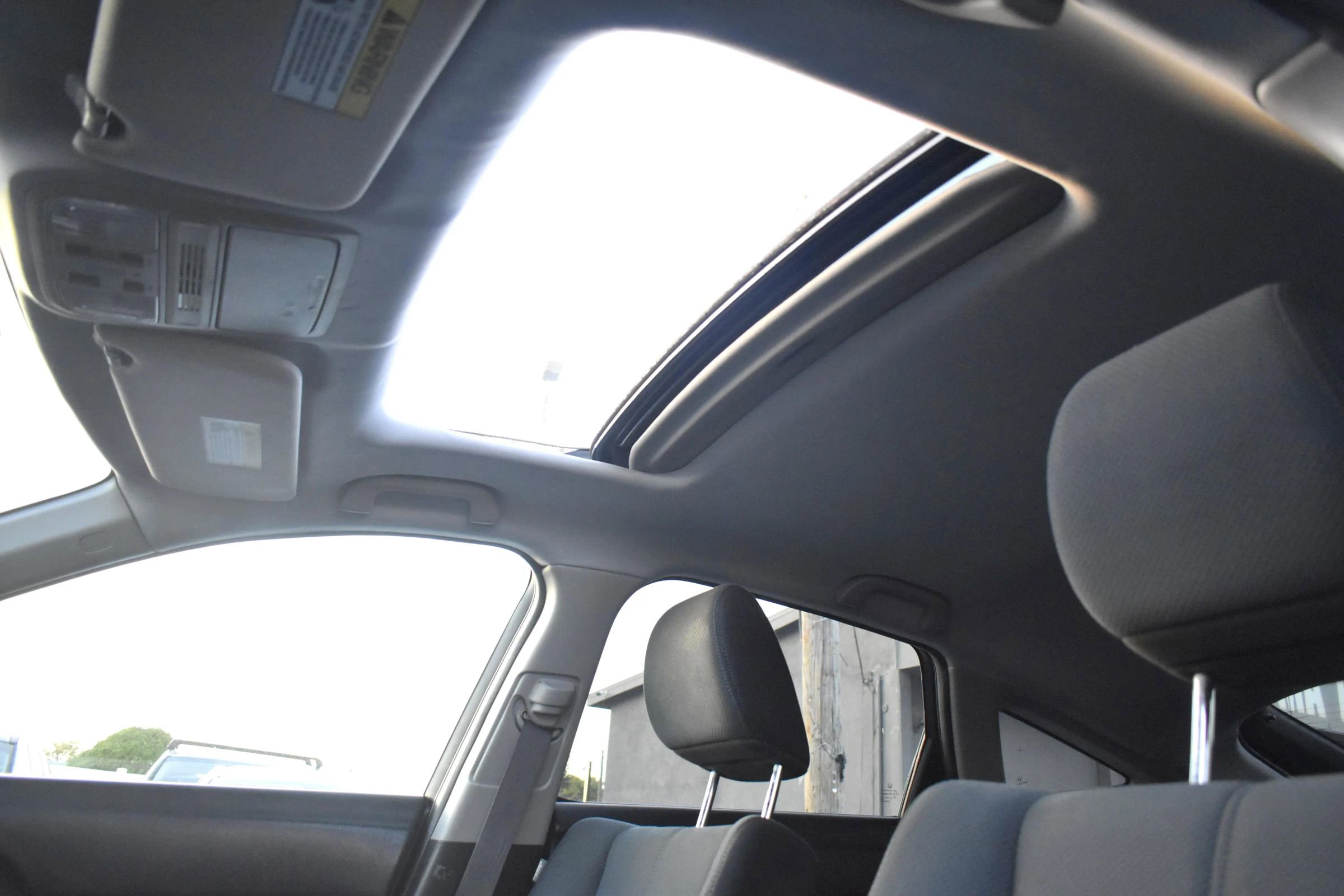 Used 2014 Honda Crosstour EX image 17