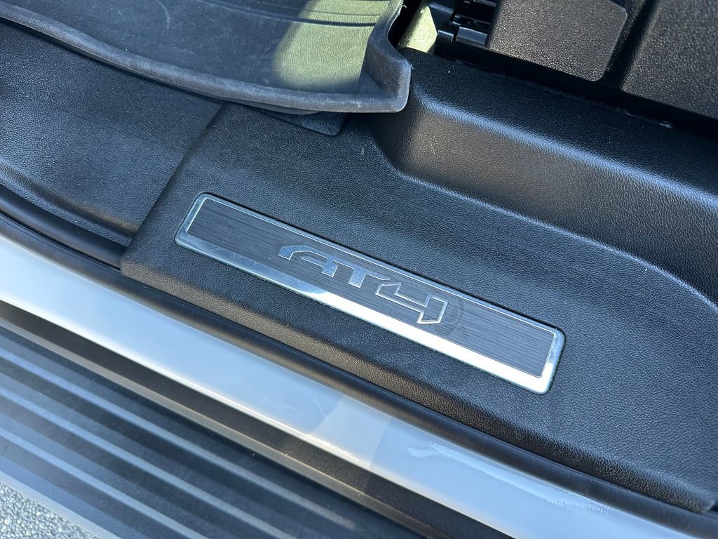 Used 2024 GMC Yukon AT4 w/ AT4 Premium Package image 29