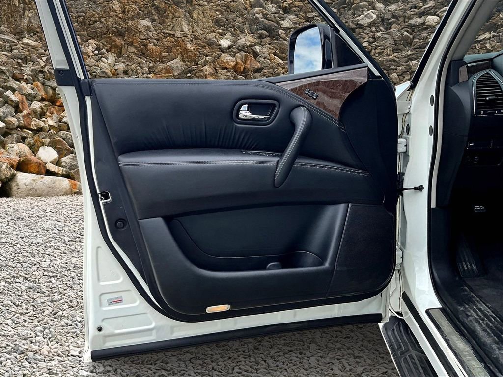 Used 2017 INFINITI QX80 4WD image 20