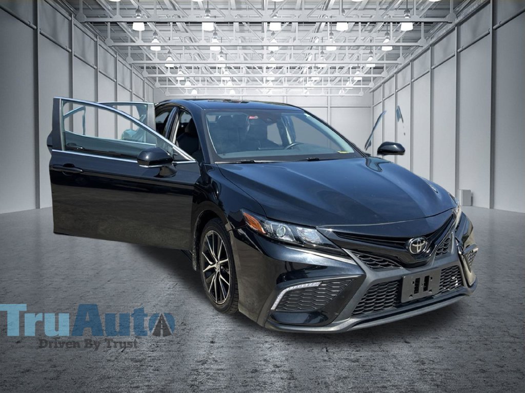 Used 2024 Toyota Camry SE FWD image 10