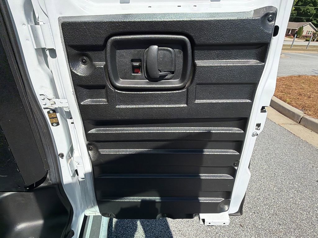 Used 2024 GMC Savana 2500 w/ Driver Convenience Package image 16